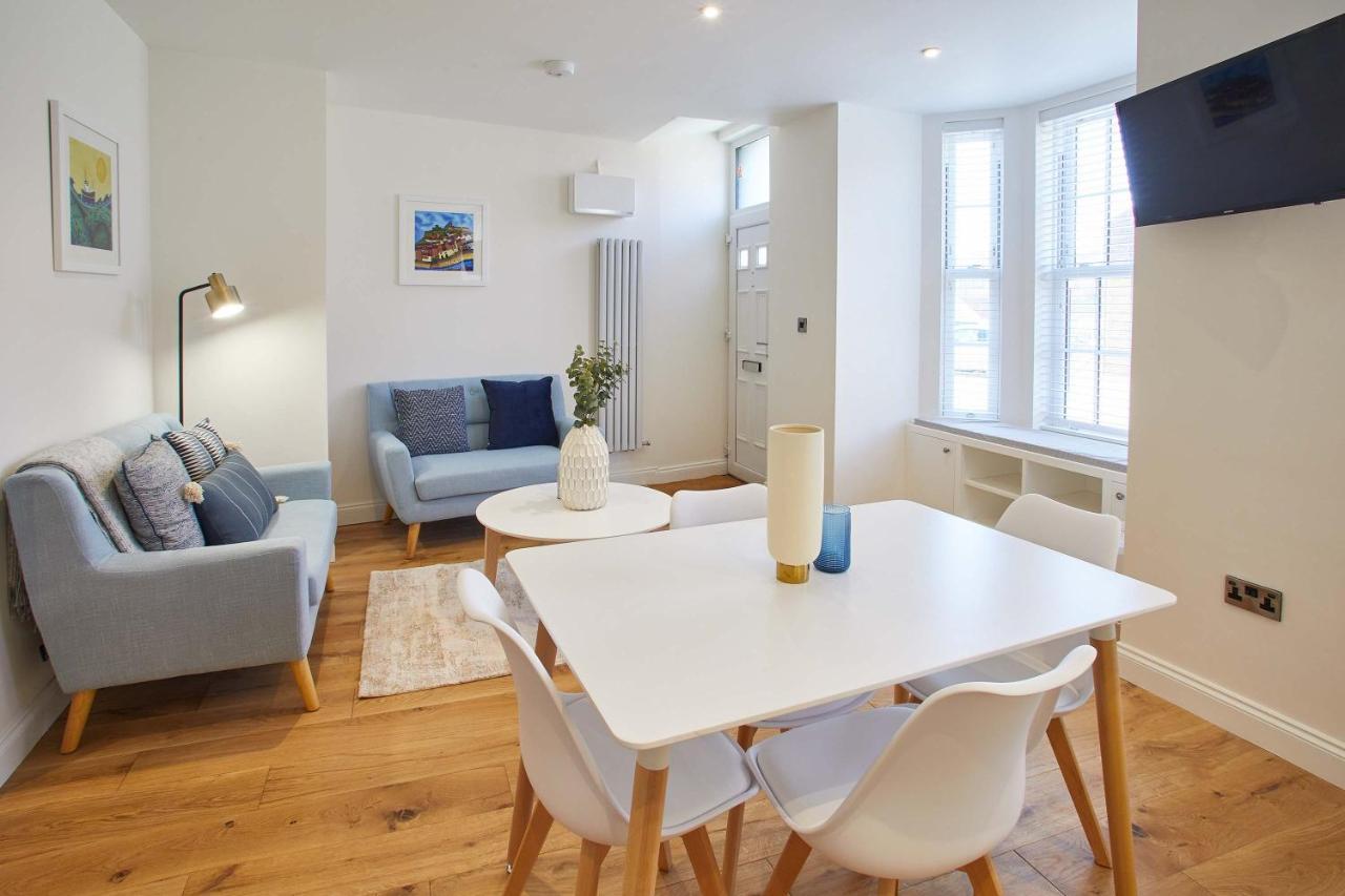 Host & - The Old Sweet Shop Apartment *